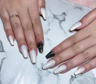 ネイル x.1.0.nail ♡Cのネイルデザイン