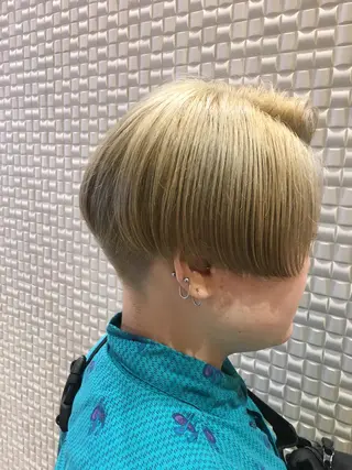 ショート カラー scene.池袋所属・scene. haraのヘアスタイル