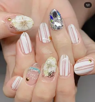 ネイル JINI NAIL所属・ジニ ネイルのネイルデザイン