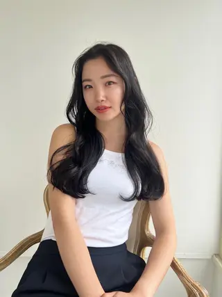 ロング カラー ヘアアレンジ 🧊🪞透明感カラー himeのヘアスタイル