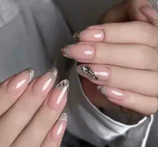 ネイル VIVIAN リサのネイルデザイン