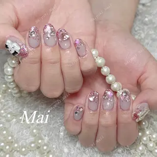 ネイル 🦋 Queenieのネイルデザイン