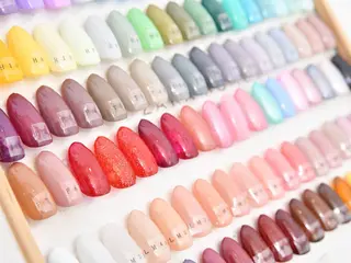 ネイル Phu'k la SHIHOのネイルデザイン