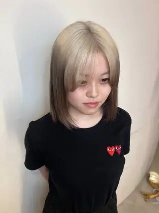 ミディアム AIRA/ブリーチ ‪/透明感カラーのヘアスタイル