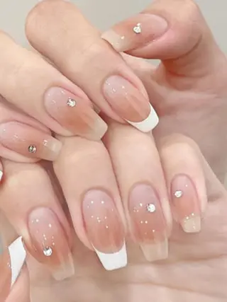 ネイル Roger 舞のネイルデザイン