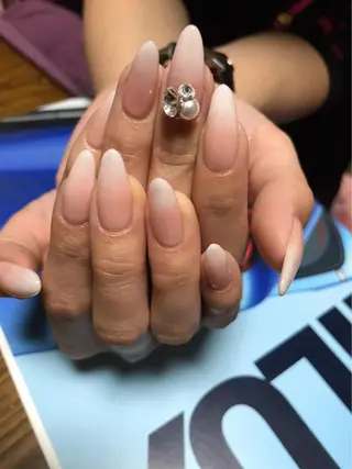 ネイル 高山 歩美のネイルデザイン