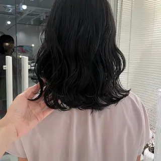 セミロング カラー 林 千聖のヘアスタイル