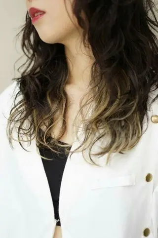 セミロング Ash 店長　山下達也のヘアスタイル