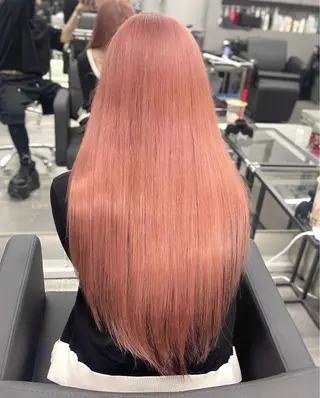 ロング 紺エクステ デザインカラーのヘアスタイル