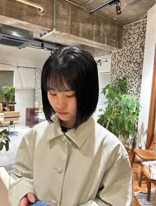 ミディアム 川田 愛美のヘアスタイル