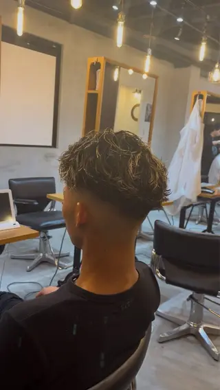 ショート カラー パーマ メンズ 海外風メンズ🇺🇸 💈N.Yuto💈のヘアスタイル