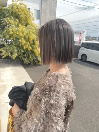 ミディアム 尾崎 弘和のヘアスタイル