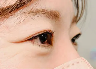 マツエク・マツパ Relyna Eyelash Salon所属・河原 里恵のマツエク・マツパデザイン