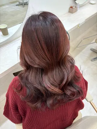 セミロング カラー 巻ける縮毛矯正 Sachi🐰のヘアスタイル