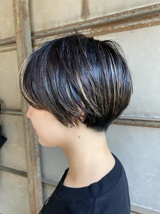 ショート MIRUCO by KURAKU所属・マキシ ヤスアキのヘアスタイル