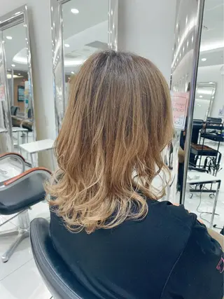 ミディアム 仲村 貢のヘアスタイル