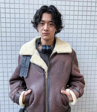 ミディアム パーマ メンズ 鈴木 隼人のヘアスタイル