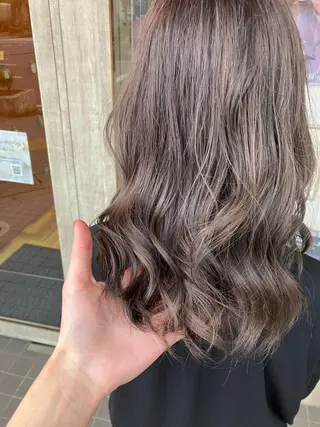 ミディアム _WHITE難波店[アンダーバーホワイト]所属・艶カラー/髪質改善 /韓国風/中村嘉秀のヘアスタイル