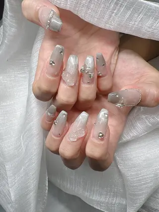 ネイル Lee Nailsのネイルデザイン