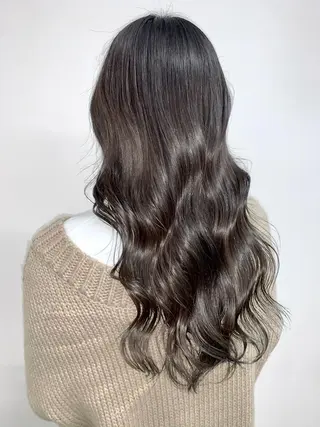 ロング カラー 色白に見える暗髪 梅田・増田のヘアスタイル