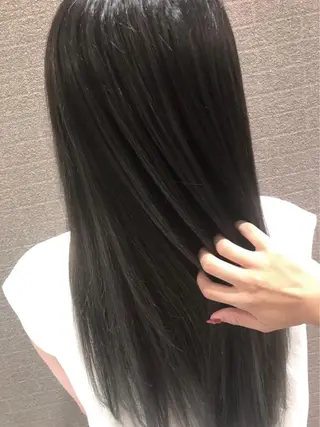 ロング カラー NEO Beauty Salon所属・𝐍𝐄𝐎 𝐉𝐔𝐑𝐈のネイルデザイン
