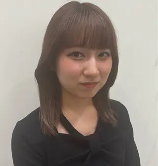 ミディアム カラー rion🪽 /wカラー・縮毛矯正のヘアスタイル