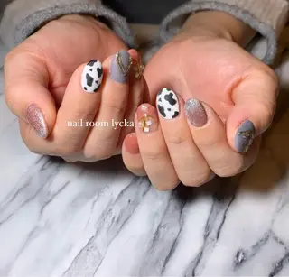 ネイル ﾈｲﾙﾙｰﾑﾘｯｶ 𝐦𝐚𝐲𝐮のネイルデザイン