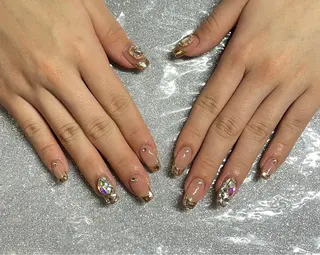 ネイル VIERU 🌈🎀💖のネイルデザイン