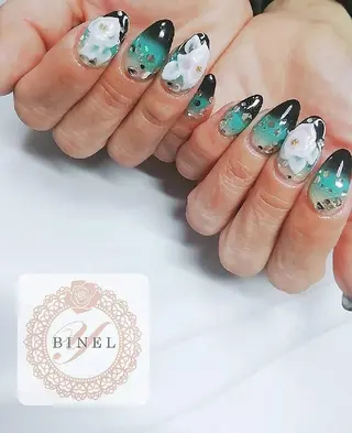 ネイル Nail Salon Y.BINELのネイルデザイン
