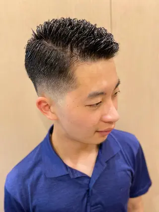 ショート パーマ メンズ 山田 哲平のヘアスタイル