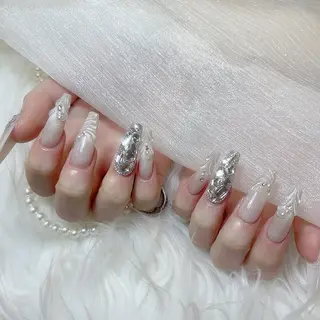 ミディアム Chiin Nailのネイルデザイン