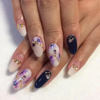 ネイル VIOLUS所属・VIOLUS 関目のネイルデザイン