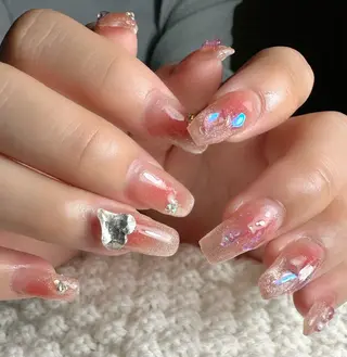 ネイル 新山 聖のネイルデザイン