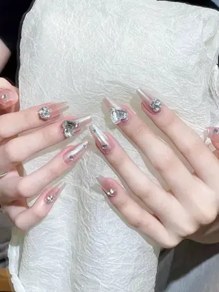 ネイル 菲菲ネイルサロン所属・FF フィフィネイルサロンのネイルデザイン