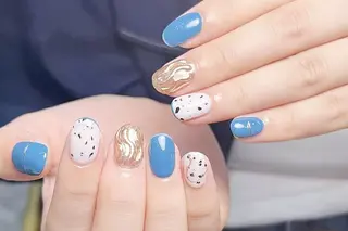 ネイル CeCeまつげパーマ マツエク❣️パリエクのネイルデザイン