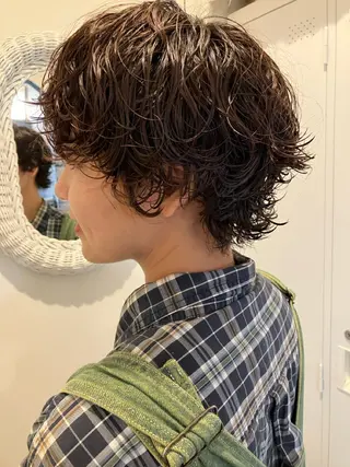 ショート ウシロダ メグミのヘアスタイル