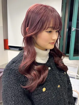 セミロング maya レイヤーカットのヘアスタイル