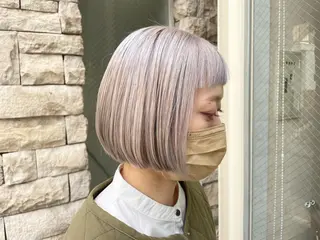 ショート カラー EMANON天神所属・Hitomi Ezakiのヘアスタイル