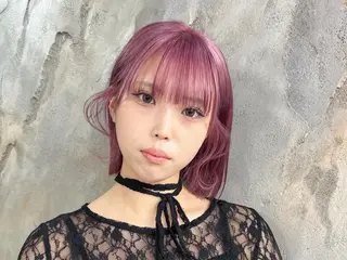 ショート カラー ニーナ/MONIQA /ハイトーンカラーのヘアスタイル