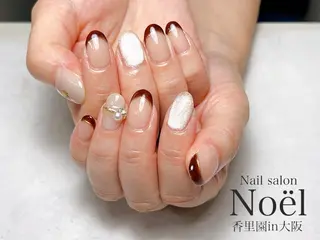 ネイル Nailsalon  &Noel所属・もも 🍑のネイルデザイン