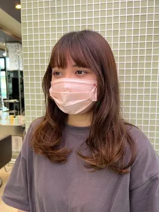 セミロング 南 妃那のヘアスタイル