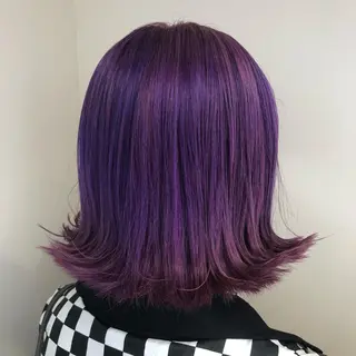 ミディアム カラー ウルフカット／吉村 桃子のヘアスタイル