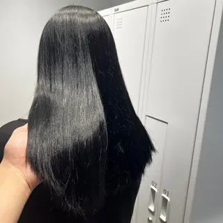 セミロング カラー 透け上品ハイトーン 職人ゆうと🤍のヘアスタイル