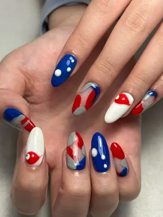 ネイル 🐈‍⬛ Minamiのネイルデザイン