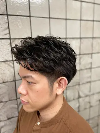 ショート パーマ ヒロ銀座所属・稲田 海斗のヘアスタイル