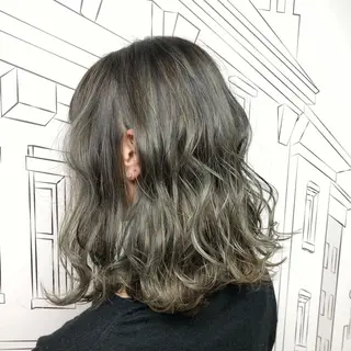 ミディアム カラー レイヤー⭐️カラー ⭐️平川雅史のヘアスタイル