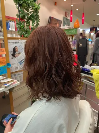 ミディアム ゆぴ☾‪/推しカラー /ハイトーンのヘアスタイル