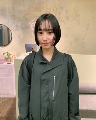 ショート yupi🐈‍⬛ レイヤー/パーマのヘアスタイル