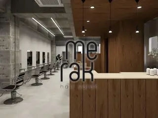 ミディアム カラー ヘアアレンジ 縮毛矯正+モテカラー 🎀✨MIHOのヘアスタイル