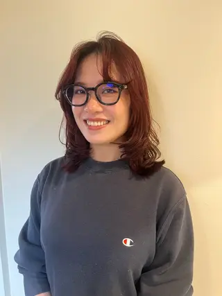 ミディアム カラー 🦮shiori アイドルオタク🦮のヘアスタイル